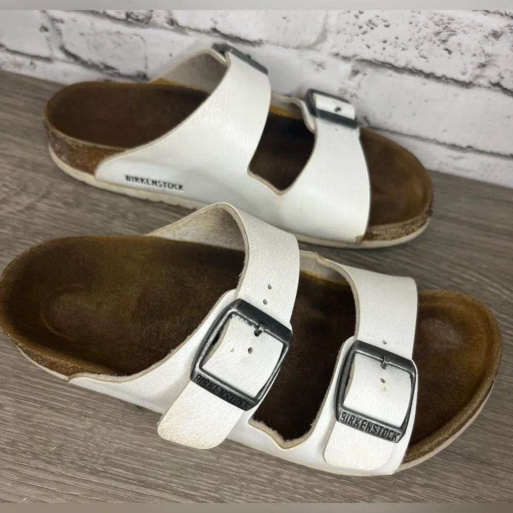 Youth Birkenstock White Arizonas - Size 13 (31) - Picture 4 of 5